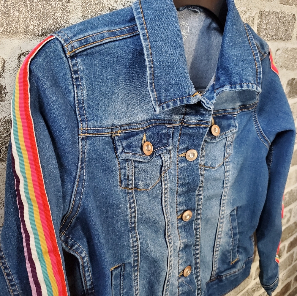 Wonder Nation Girls large 10/12 button up jean jacket rainbow striped sleeves